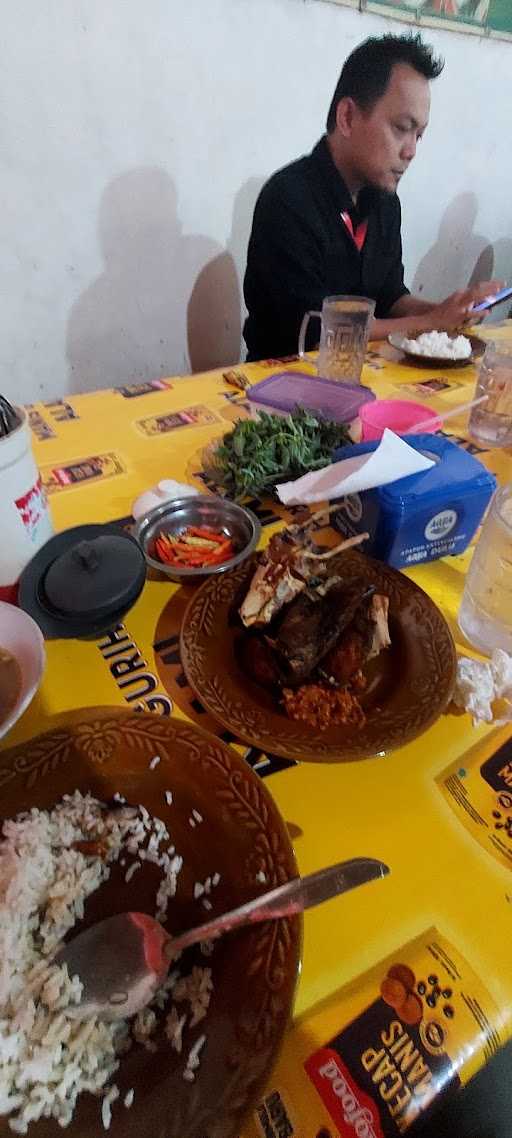 Warung Makan Daeng Ngitung 8