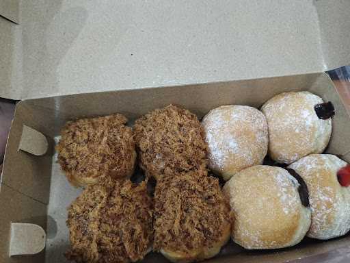 Halus Donuts Talasalapang 4