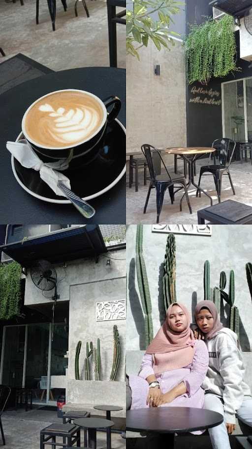 Oukla Sidoarjo Coffee Shop 3