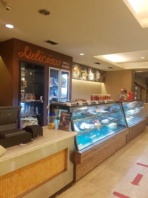 Delicious Bakery Hayam Wuruk 9