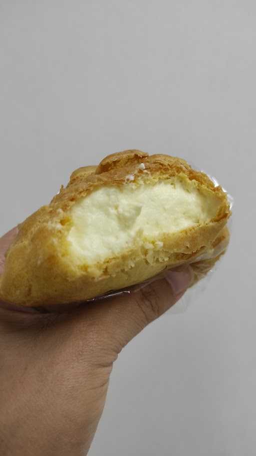 Choux Cream - Gajah Mada Plaza 1