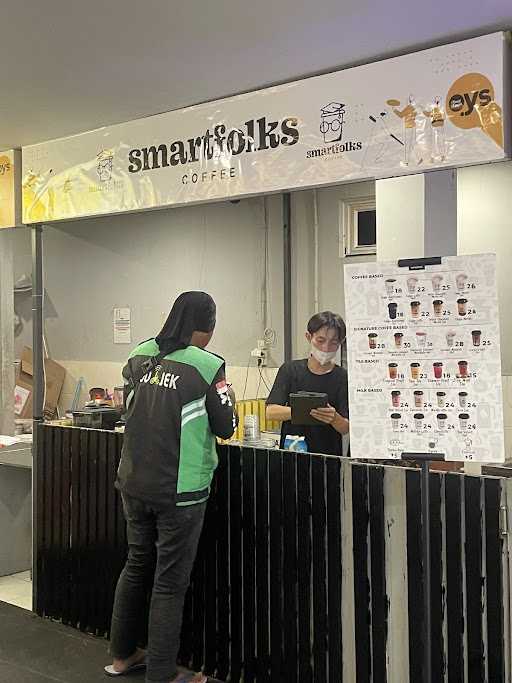 Smartfolks Coffee Mangga Besar 8