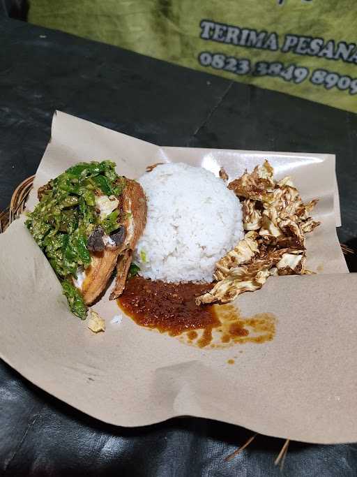 Ayam Penyet Sambal Ijo Punokawan 1