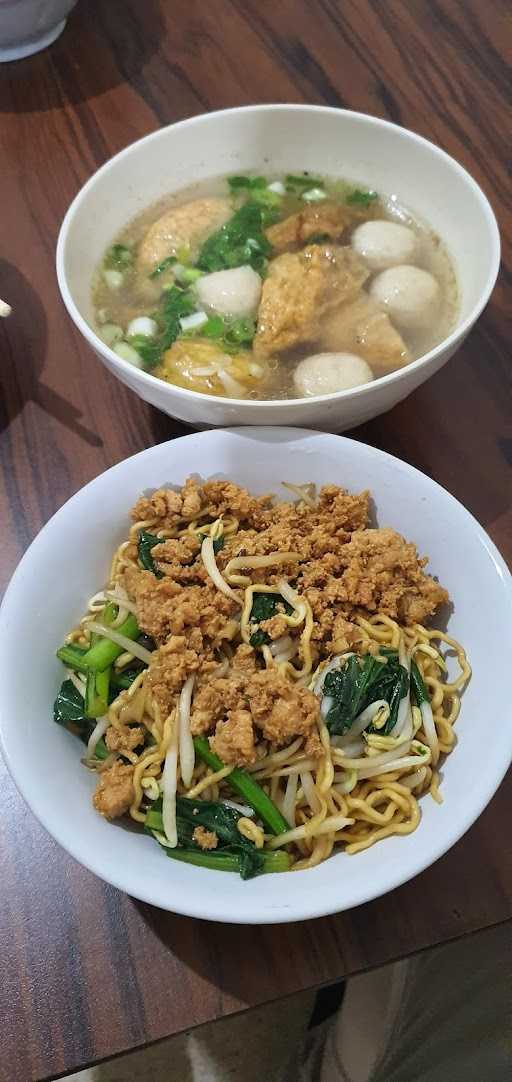 Bakmi Lili - Sawah Besar 9