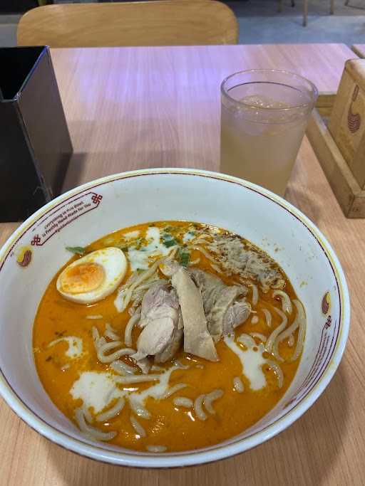 Golden Lamian Gajah Mada Plaza 9