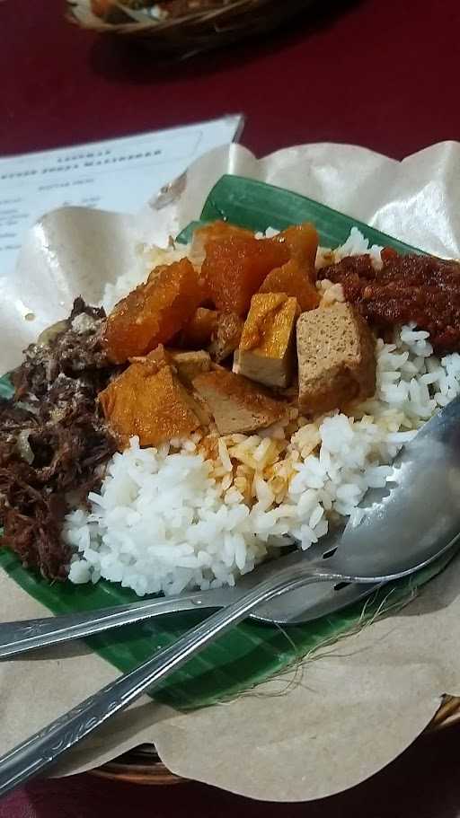 Lesehan Gudeg Jogja Malioboro 5