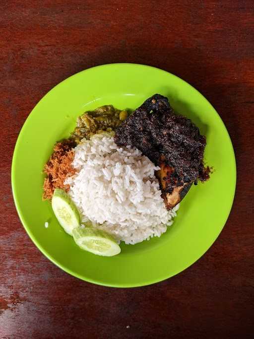 Nasi Bebek Ayam Bakar Khas Madura Ibu Khofifah 8