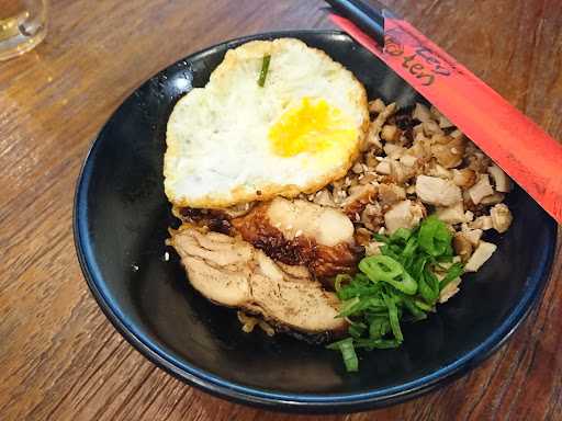 Ramen Ten 10 - Gajah Mada Plaza 8