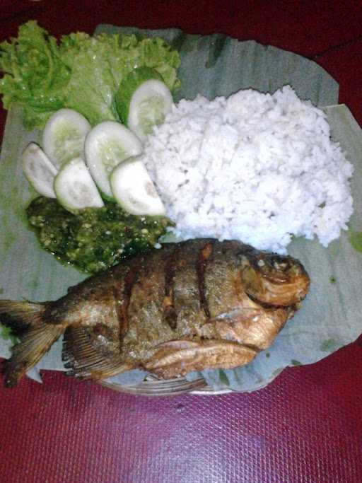 Warung Ayam Pencok Sambal Ijo Ibu Ida 2