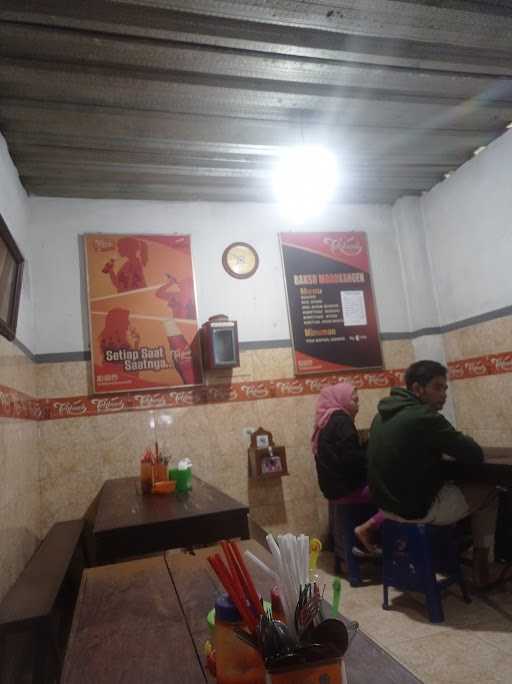 Bakso Moro Kangen Pak Yatman 7