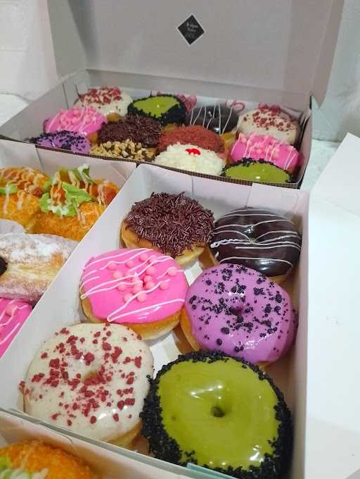 Elisa Cake & Donut 5