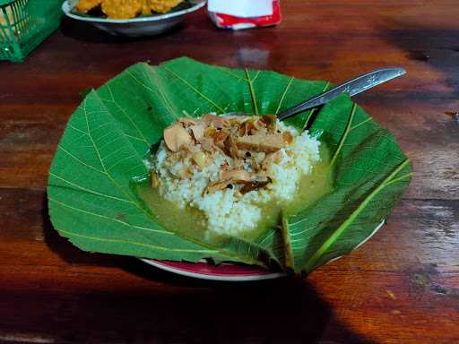 R. M Nasi Tewel Mbak Watik 1