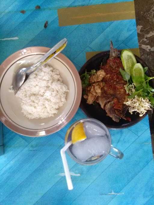 Warung Makan Bu Mamik Harto 2