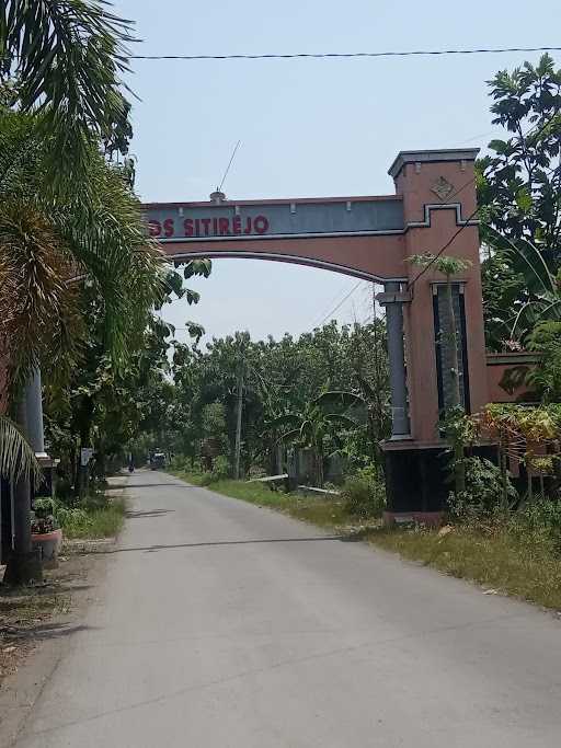 Warung Makan Mbah Mukini 9