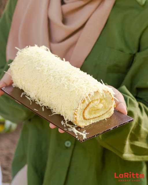 Laritta Bakery - Stasiun Gubeng Baru 9