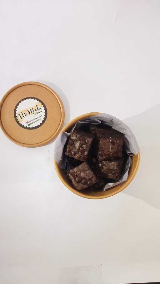 Nimels Kitchen (Brownies, Cake & Cookies) 10