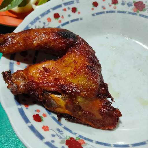 Ayam Goreng Priyangan Dan Batagor 5