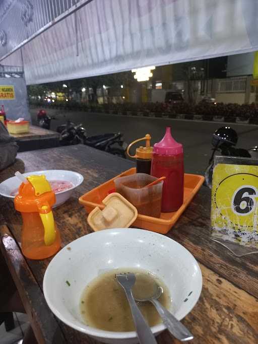 Es Teler Pacarkeling Dan Bakso Pak Doni 2