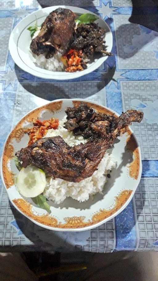 Nasi Bebek Hitam Dan Ayam Goreng Cak Sueb 2