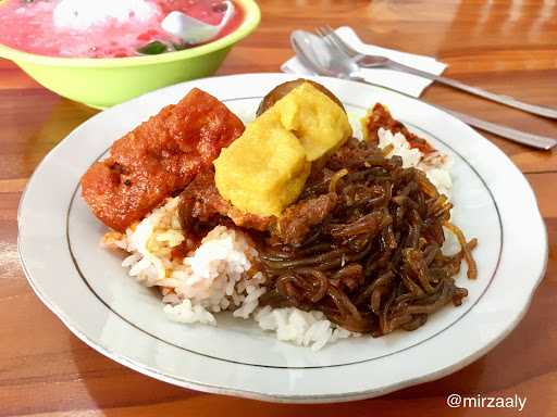 Nasi Campur Bu Ida 9