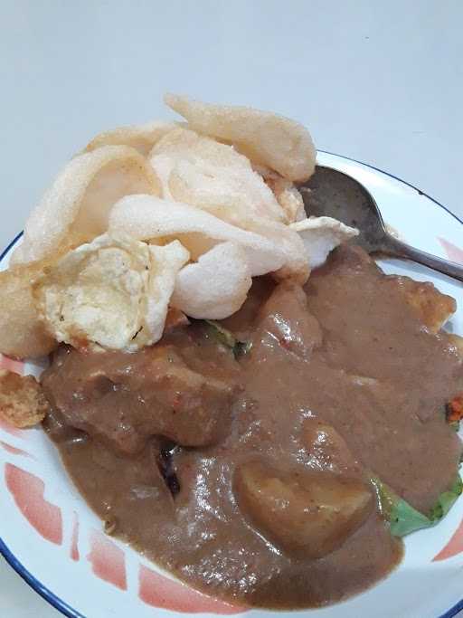 Rujak Cingur & Gado Gado Bu Mariyati 10