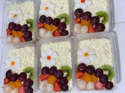 Salad Buah Premium Surabaya 6