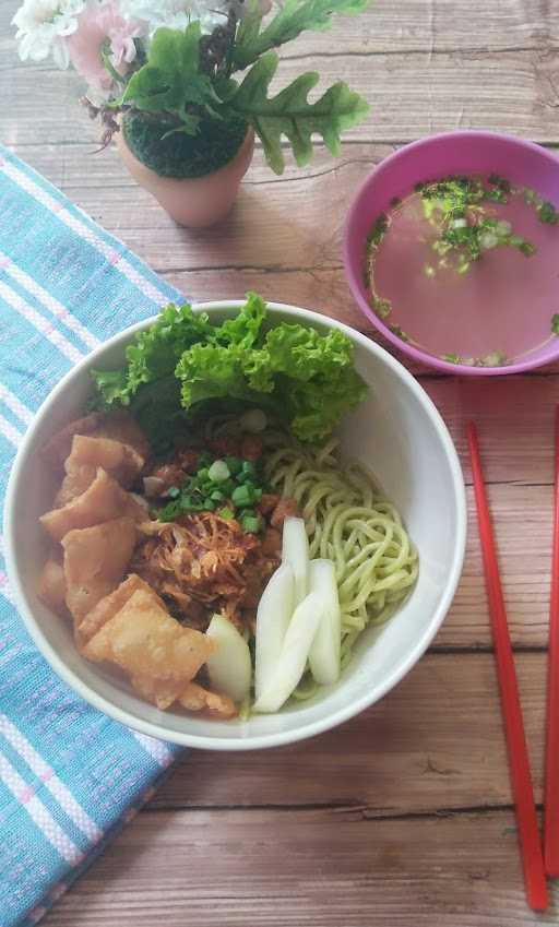 Spesial Mie Ayam Ijo 4