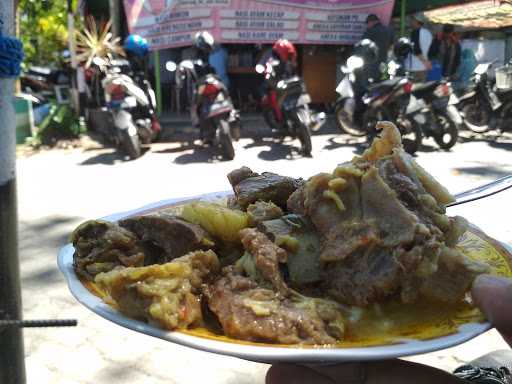 Warung Bu Yah Teratai 5