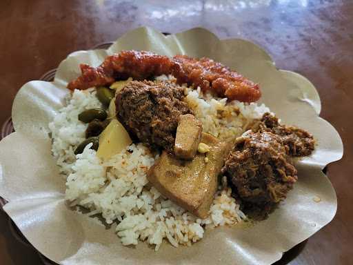 Rumah Makan Vegetarian Tri Ratna 3