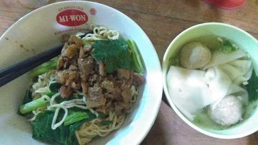 Mie Ayam Pangsit Mierasa 8