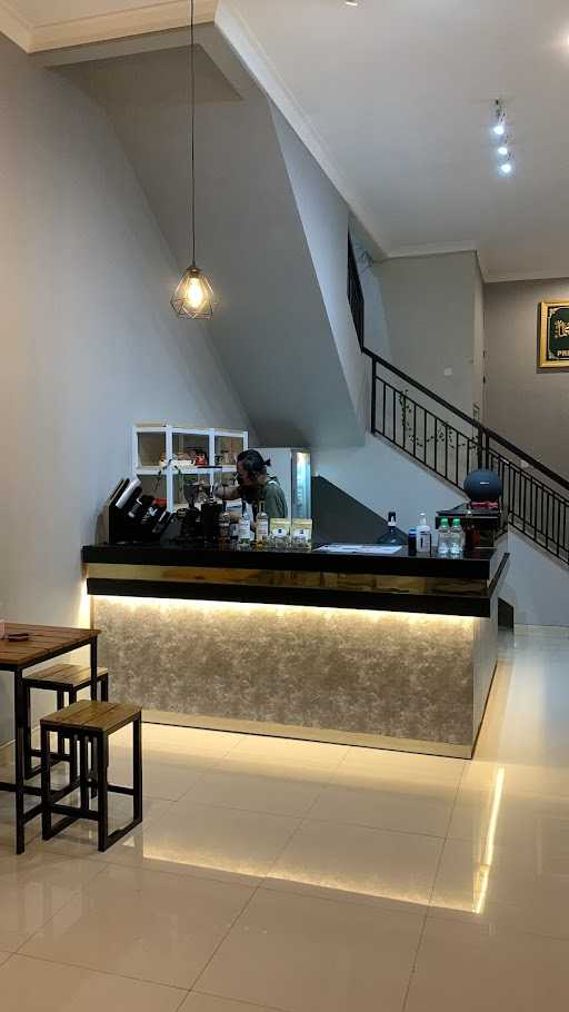 Kopi Kawa Grand Wisata 2