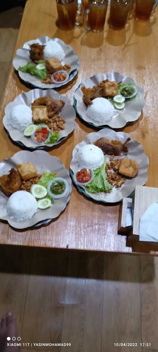 Ayam Penyet Surabaya Grand Wisata 2