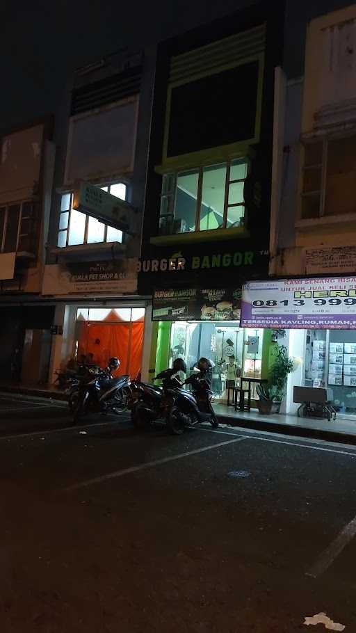 Burger Bangor Grand Wisata 2