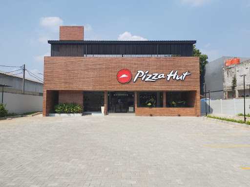 Pizza Hut Restoran 10