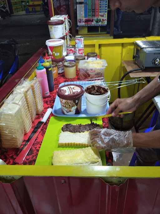 Roti Bakar & Kukus Tsaqib 1