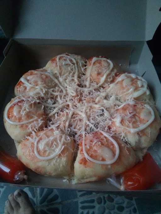 Rumah Pizza Ma' Nyuss 7