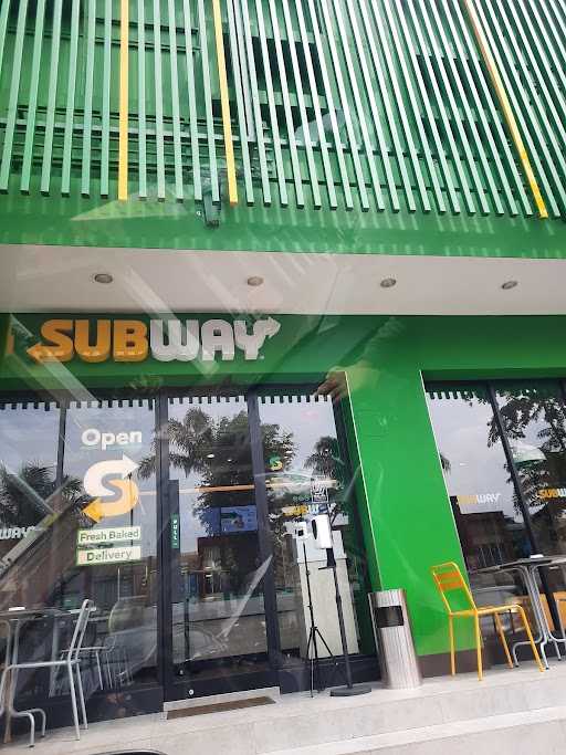 Subway Grand Wisata 1