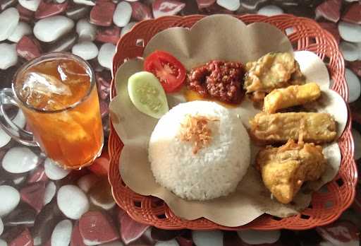 Ayam Penyet & Pecel Lele Sambal Legit 3