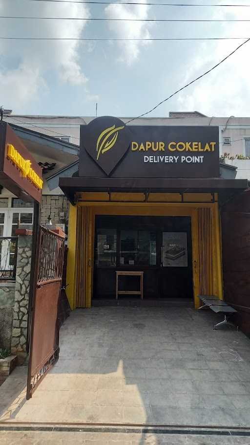 Dapur Cokelat - Delivery Point Benhil 9