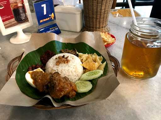 Lau'S Kopitiam 7