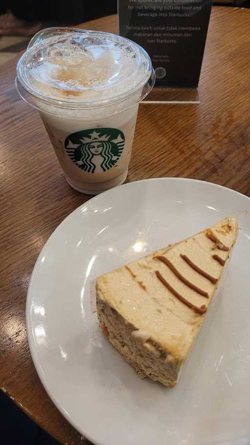 Starbucks - Sahid Sudirman Center 9