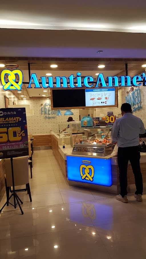 Auntie Anne'S - Plaza Indonesia 7