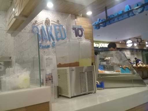 Auntie Anne'S - Plaza Indonesia 3