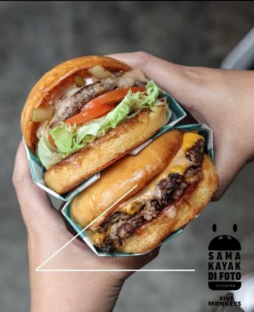 Five Monkeys Burger - Sarinah 5