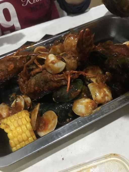 Gitu Deh Seafood, Karet Tengsin 6