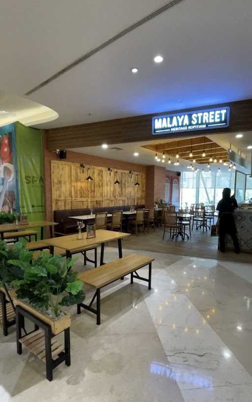 Malaya Street - Senayan Park 4