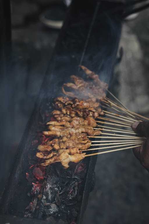 Sate Ayam Petis Yoyo! 9