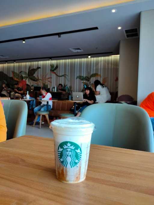 Starbucks - Senayan Park 8