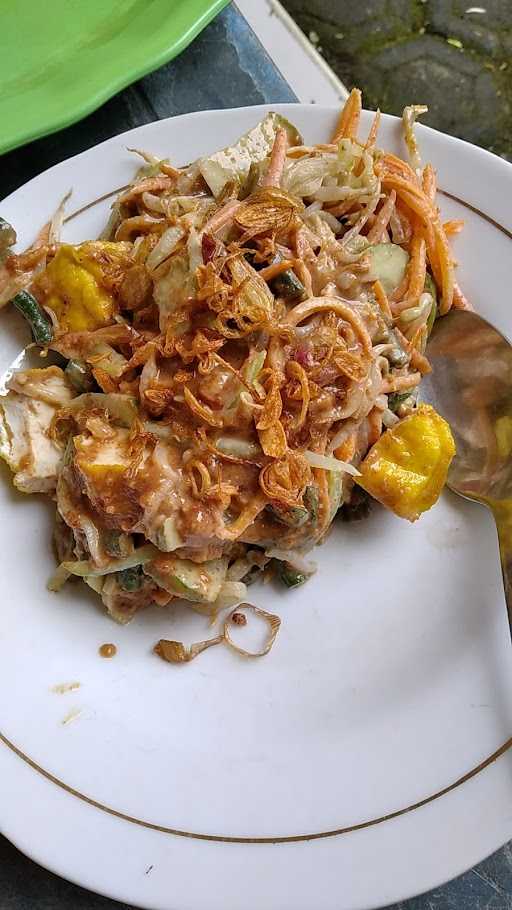 Gado Gado Bu Fuad 1