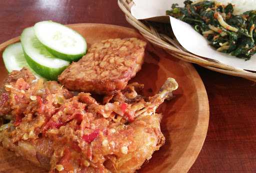 Ayam Geprek Mbah Gembrot 9